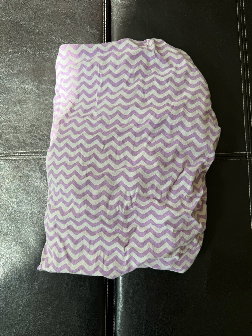 Garanimals - Lavender Chevron Print Fitted Crib/Toddler Bed Sheet